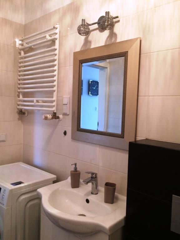 Apartament "Cleopatra 3" Z Miejscem Parkingowym, Faktury Vat Apartment Kielce Exterior photo