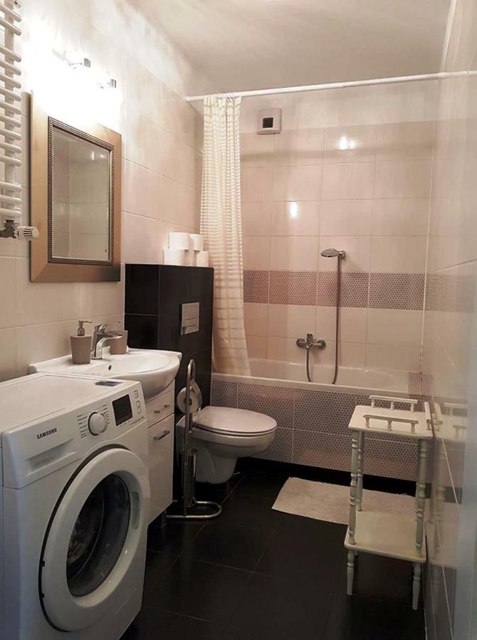 Apartament "Cleopatra 3" Z Miejscem Parkingowym, Faktury Vat Apartment Kielce Exterior photo